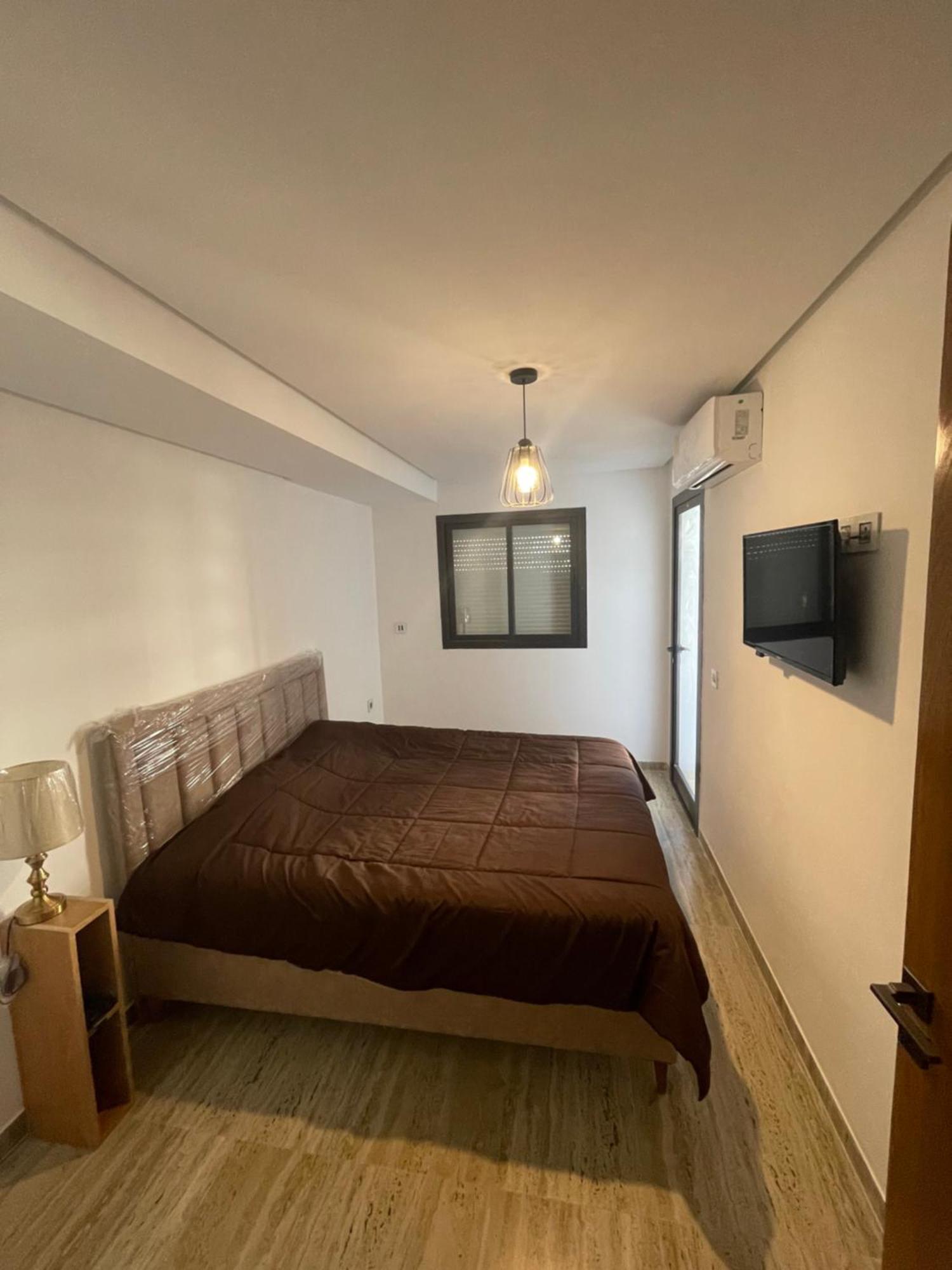 S2 A Apartment *